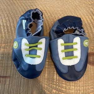 Never worn Robeez soft sole shoes